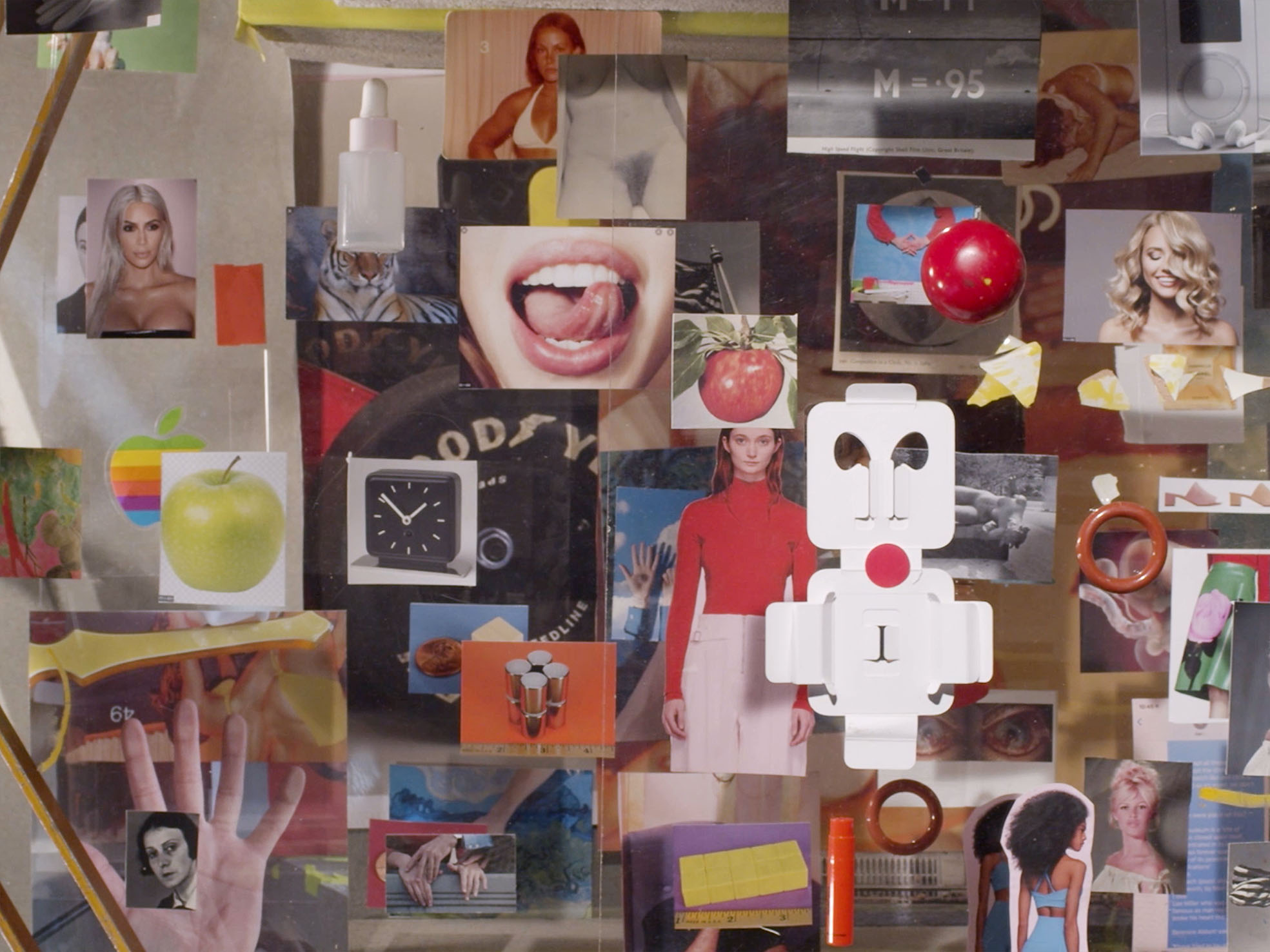 Sara Cwynar, Scroll 1, 2020, aus der Serie: Marilyn