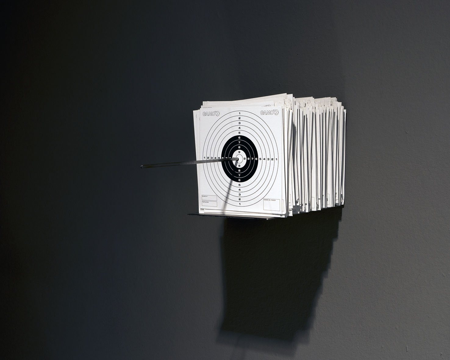 Valter Ventura, Eye and Line: Archive of Small Deviations, 2017, aus der Serie: Compendium of Photographic Observations – and Other Annotations about Things that Seem to Be but Are Not, 2017 fortlaufend
