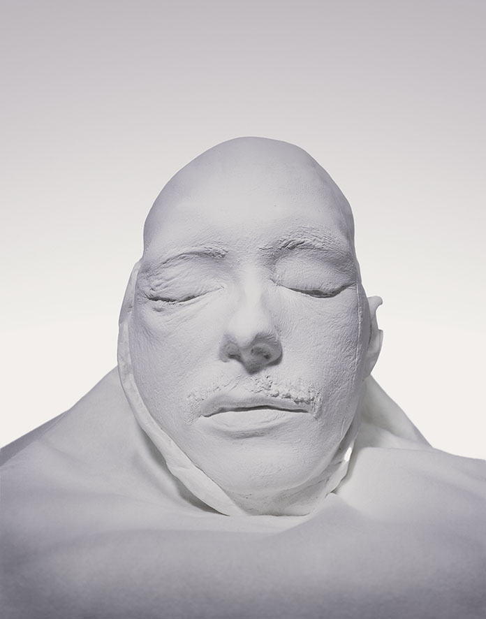 Andreas Mühe, Jan Carl weiss, 2023, aus der Serie: RAFNSU, 2023 fortlaufend