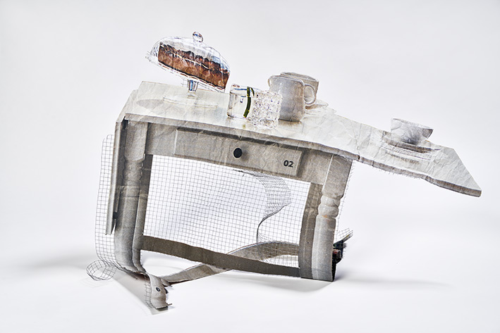 Bruno Zhu, White Table with Cake and Tea, 2015, aus der Serie: Table Works